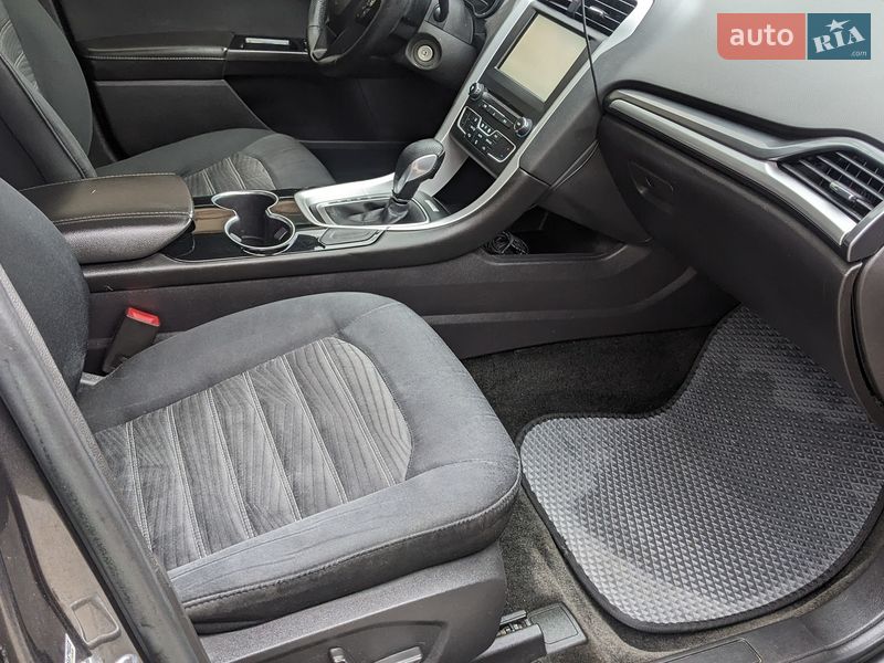 Седан Ford Fusion 2015 в Киеве фото 12 Седан Ford Fusion 2015 в Киеве
