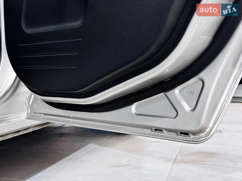 Хэтчбек Ford Fusion 2007 в Стрые