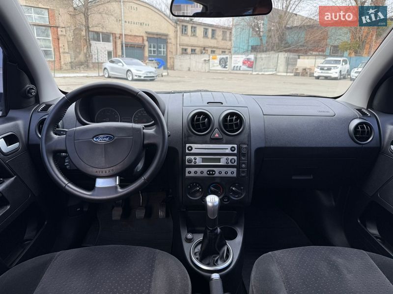 Хэтчбек Ford Fusion 2005 в Киеве фото 12 Хэтчбек Ford Fusion 2005 в Киеве