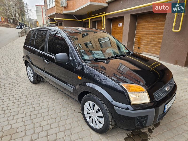 Хэтчбек Ford Fusion 2010 в Виннице