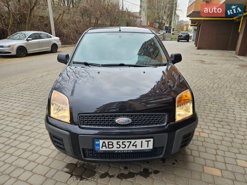 Хэтчбек Ford Fusion 2010 в Виннице