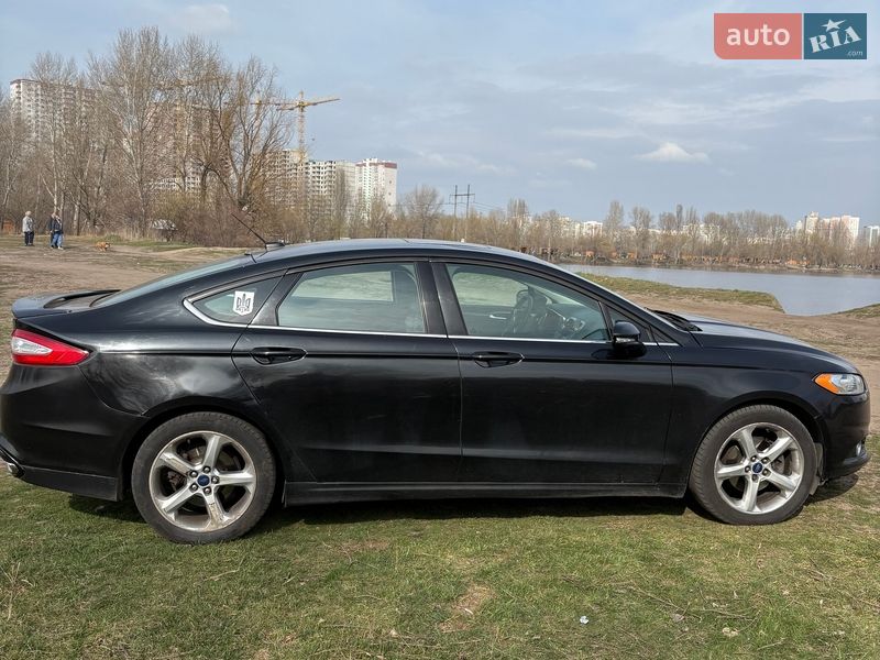 Седан Ford Fusion 2014 в Киеве
