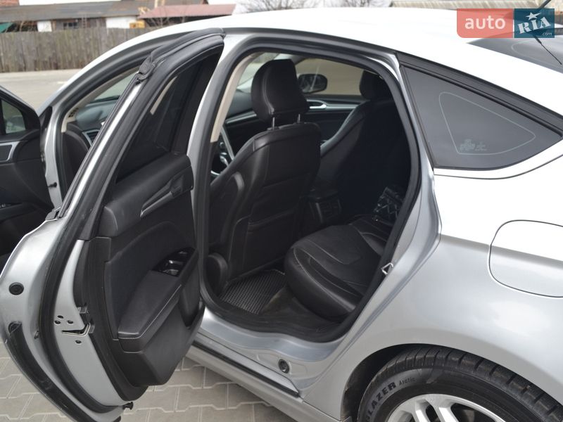 Седан Ford Fusion 2016 в Житомирі