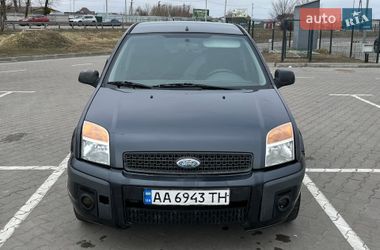Хэтчбек Ford Fusion 2008 в Киеве