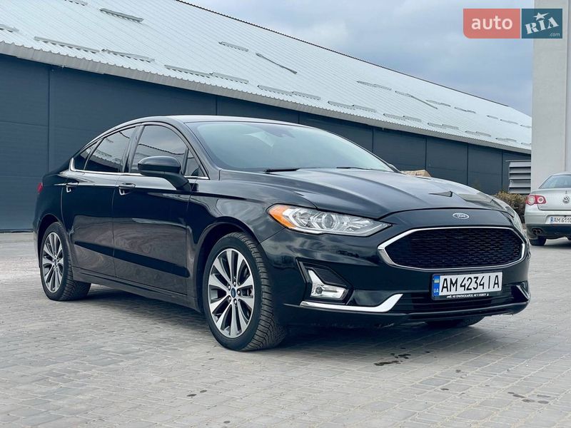Седан Ford Fusion 2019 в Житомире