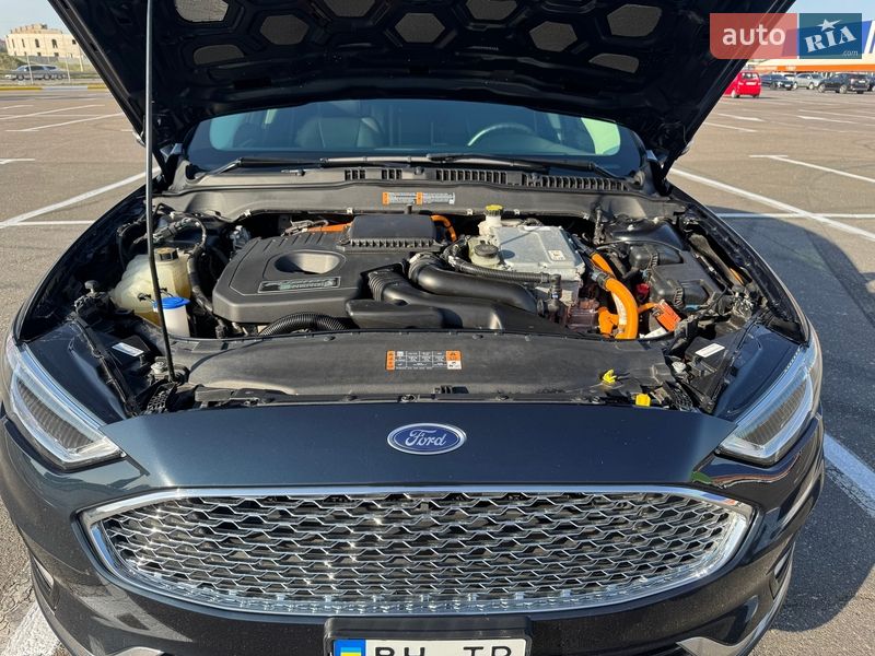 Седан Ford Fusion 2020 в Олександрії