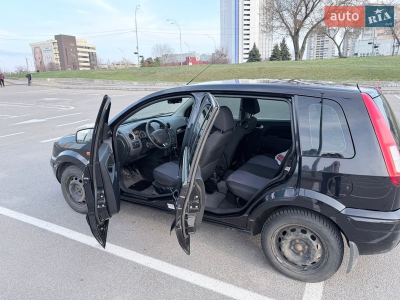 Хэтчбек Ford Fusion 2011 в Киеве