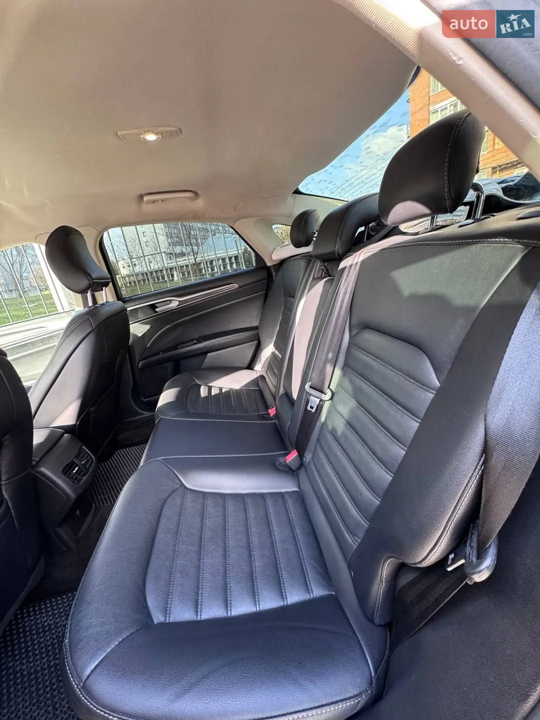 2016 Ford Fusion - мініатюра 18