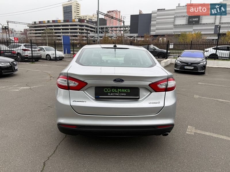 Седан Ford Fusion 2015 в Киеве фото 4 Седан Ford Fusion 2015 в Киеве