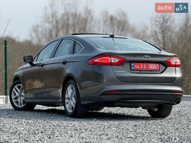 Седан Ford Fusion 2016 в Дрогобыче