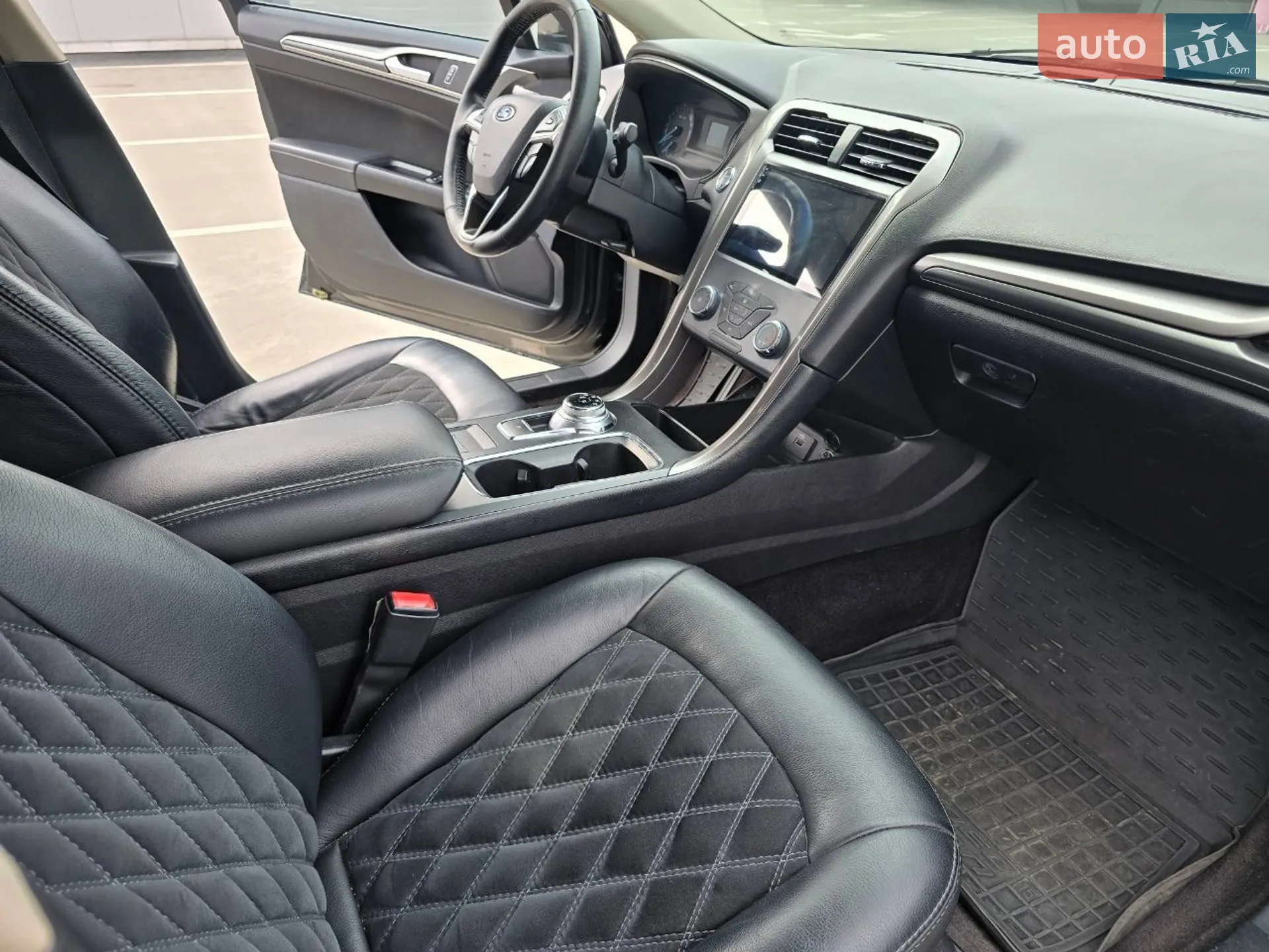 2016 Ford Fusion - мініатюра 29