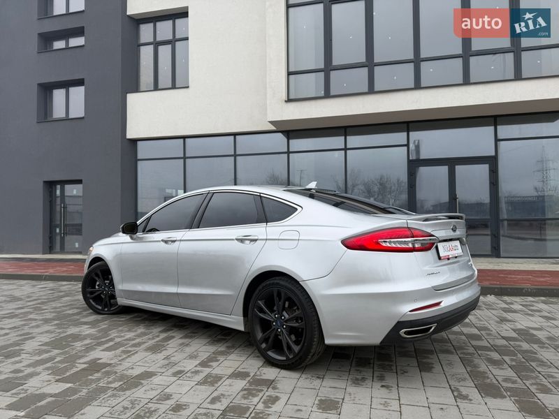 Седан Ford Fusion 2019 в Ивано-Франковске