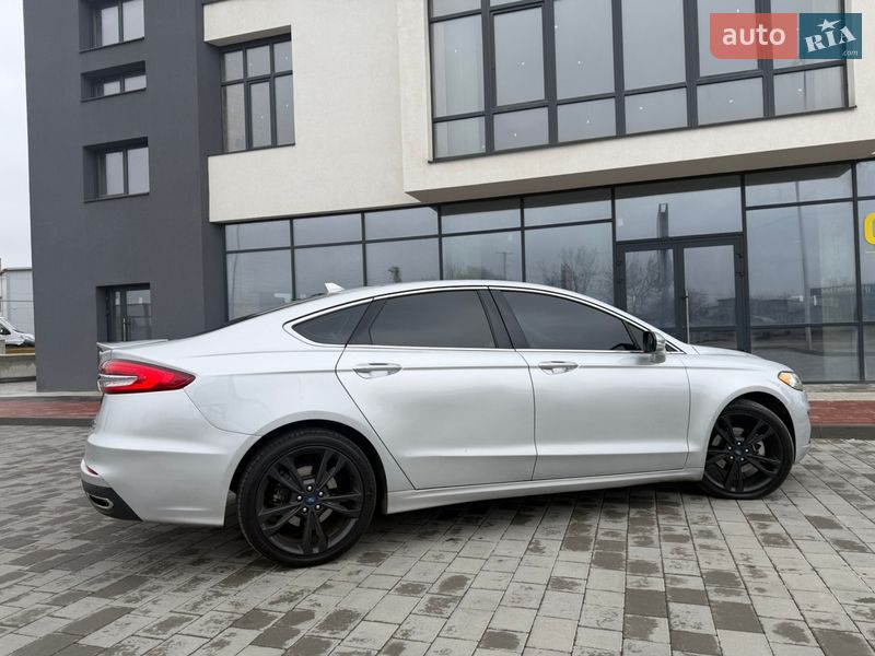Седан Ford Fusion 2019 в Ивано-Франковске