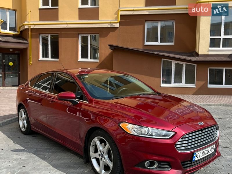 Седан Ford Fusion 2015 в Софиевской Борщаговке