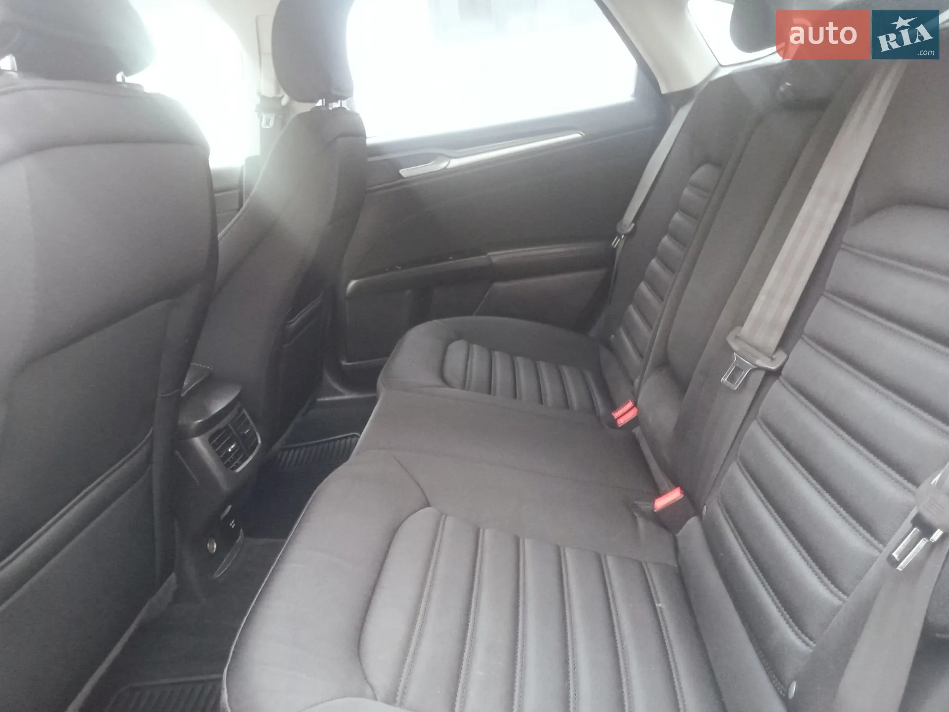 2016 Ford Fusion - мініатюра 18