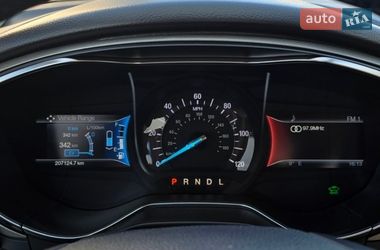 Седан Ford Fusion 2013 в Ужгороде