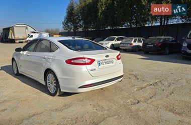 Седан Ford Fusion 2013 в Ужгороде