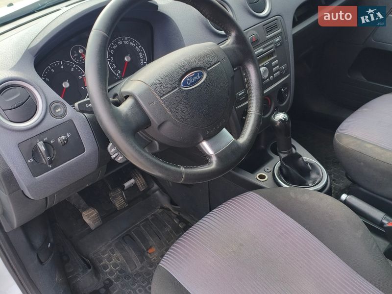 Хетчбек Ford Fusion 2011 в Броварах