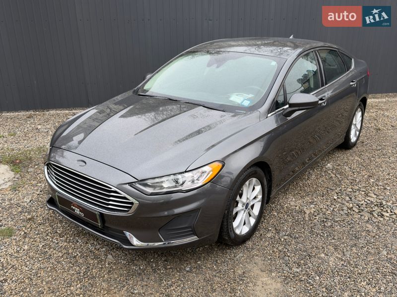 Седан Ford Fusion 2019 в Ивано-Франковске