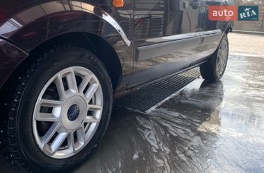 Хэтчбек Ford Fusion 2008 в Ровно