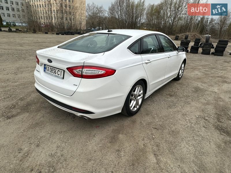 Седан Ford Fusion 2012 в Вышгороде