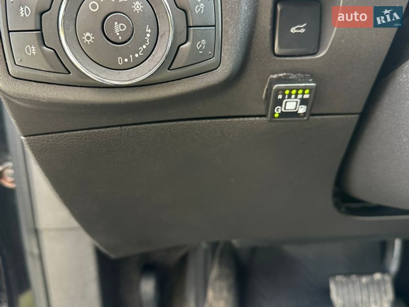 Седан Ford Fusion 2014 в Львове