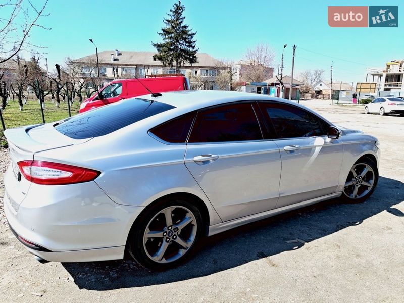 Седан Ford Fusion 2015 в Немишаево