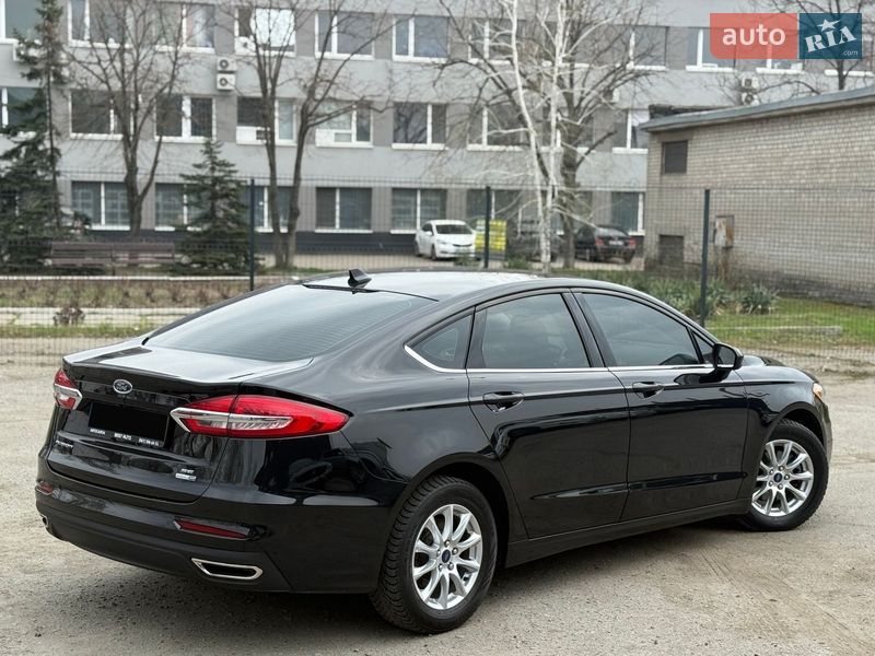 Ford Fusion 2020