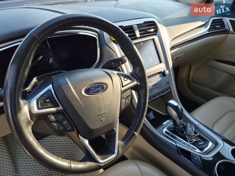 Седан Ford Fusion 2012 в Кривом Роге
