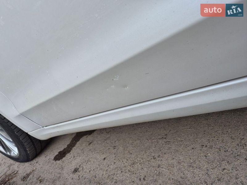 Седан Ford Fusion 2012 в Кривом Роге