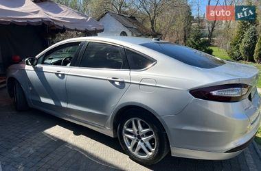 Седан Ford Fusion 2016 в Городку