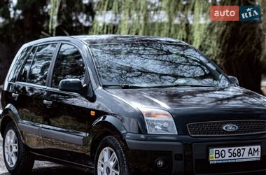 Хэтчбек Ford Fusion 2008 в Залещиках