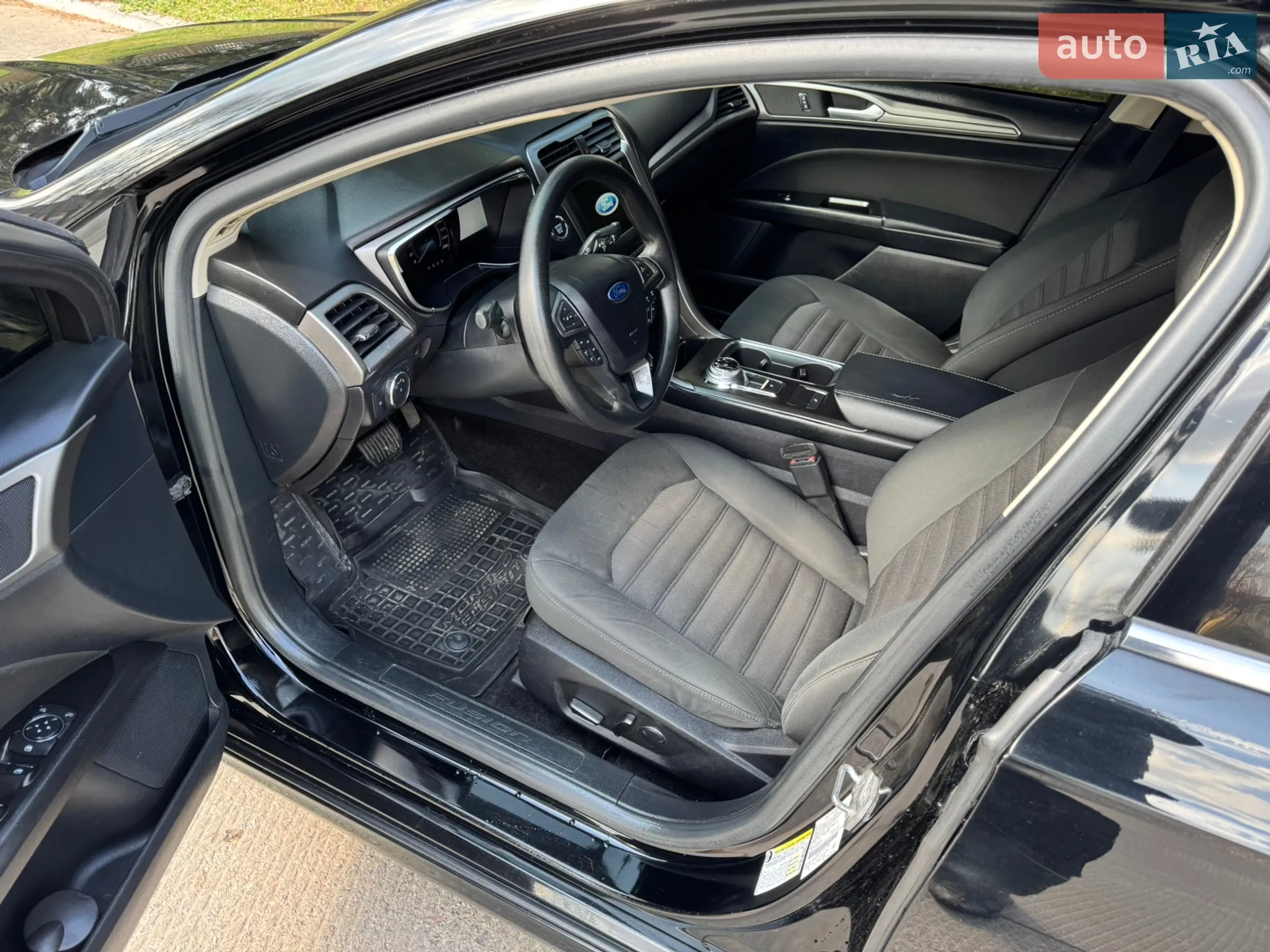 2017 Ford Fusion - мініатюра 21