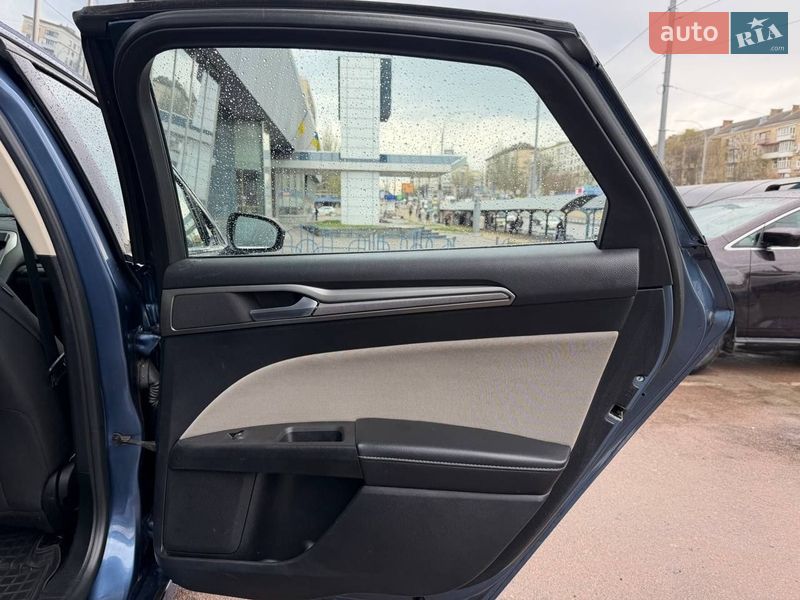 Седан Ford Fusion 2019 в Киеве фото 11 Седан Ford Fusion 2019 в Киеве