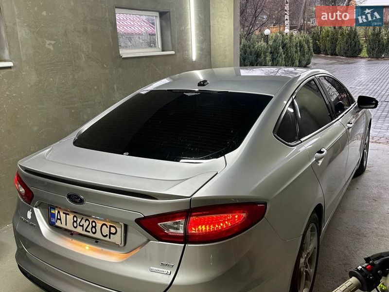 Седан Ford Fusion 2013 в Коломые