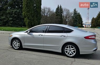 Седан Ford Fusion 2015 в Жовтих Водах