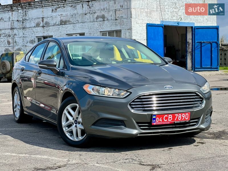 Седан Ford Fusion 2015 в Горішніх Плавнях