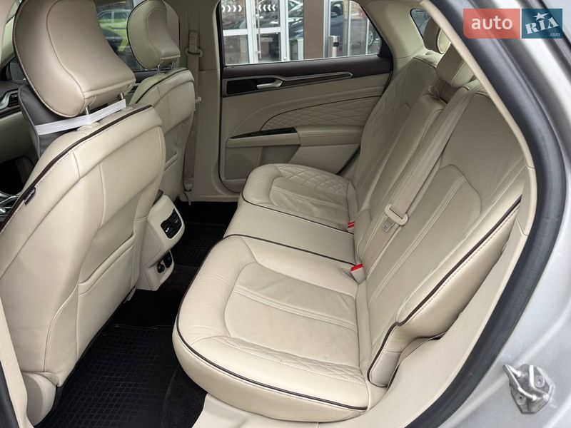 Седан Ford Fusion 2016 в Києві