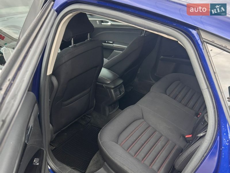 Седан Ford Fusion 2016 в Днепре