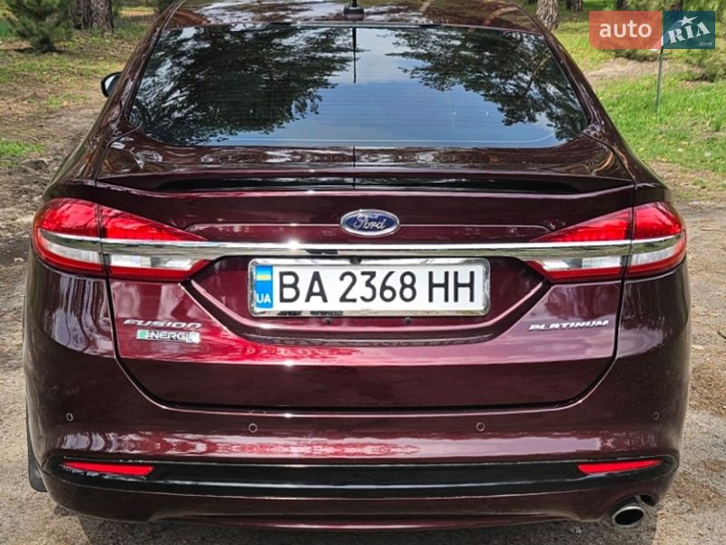 Седан Ford Fusion 2016 в Кропивницком