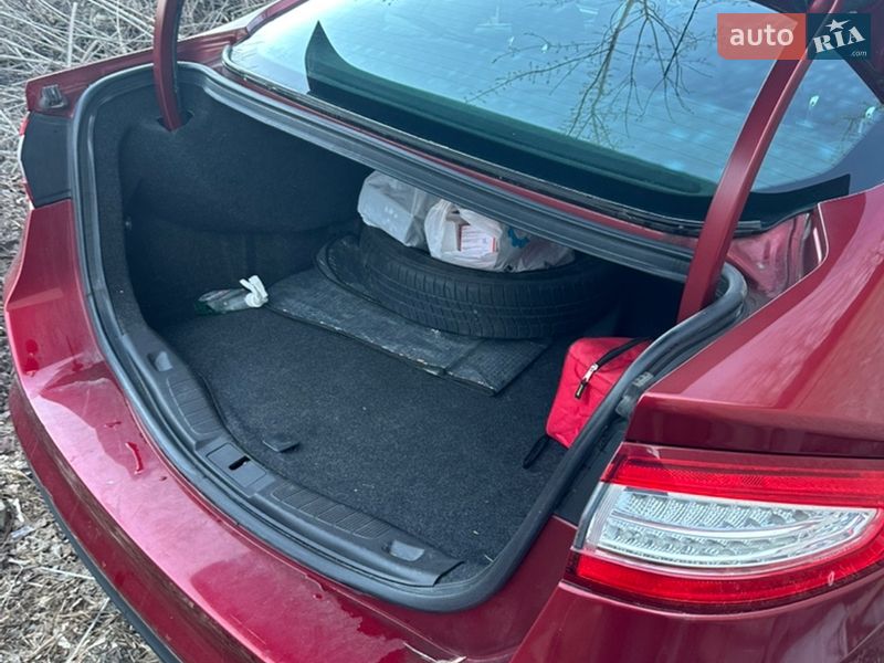 Седан Ford Fusion 2015 в Киеве