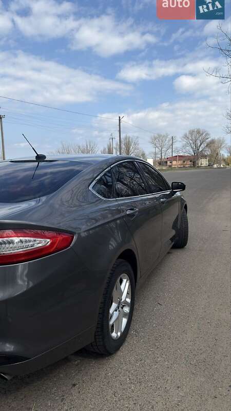 Седан Ford Fusion 2012 в Білгороді-Дністровському