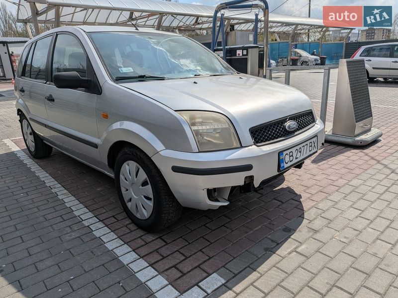 Хетчбек Ford Fusion 2004 в Черкасах