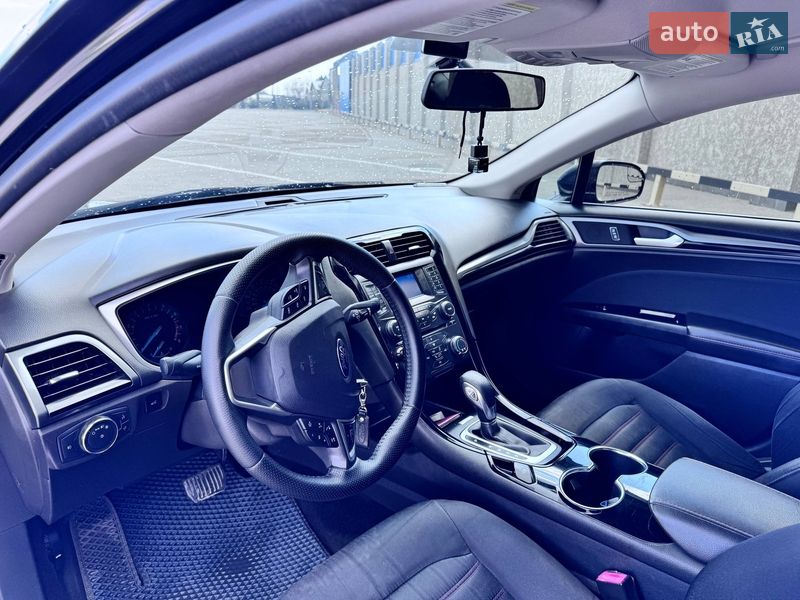 Седан Ford Fusion 2014 в Одессе