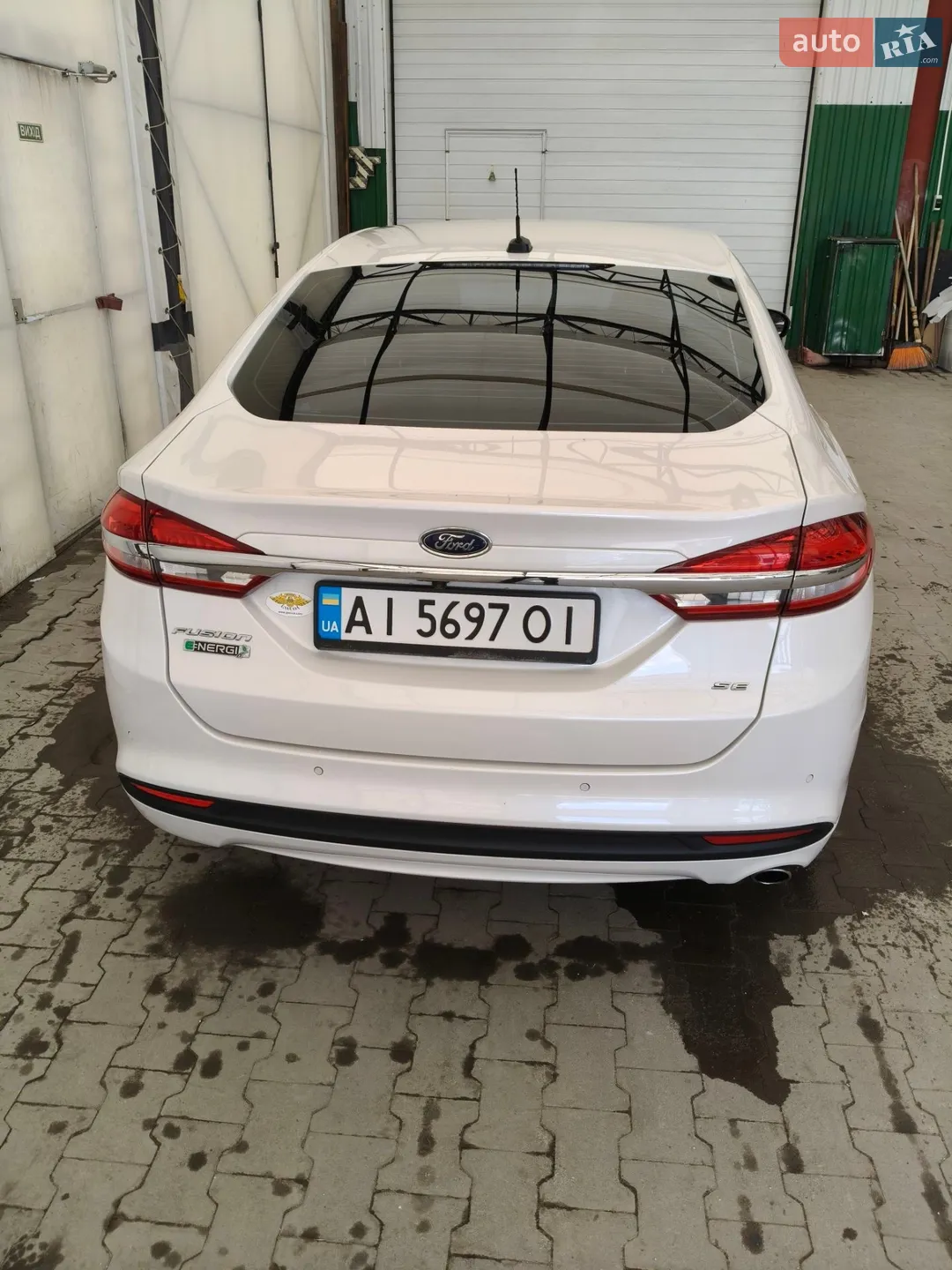 2016 Ford Fusion - мініатюра 19