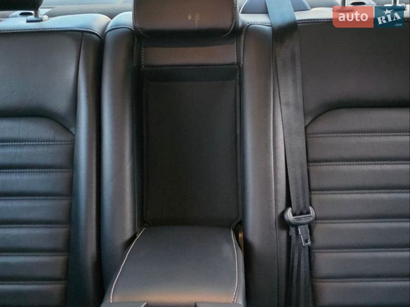 Седан Ford Fusion 2018 в Шептицькому