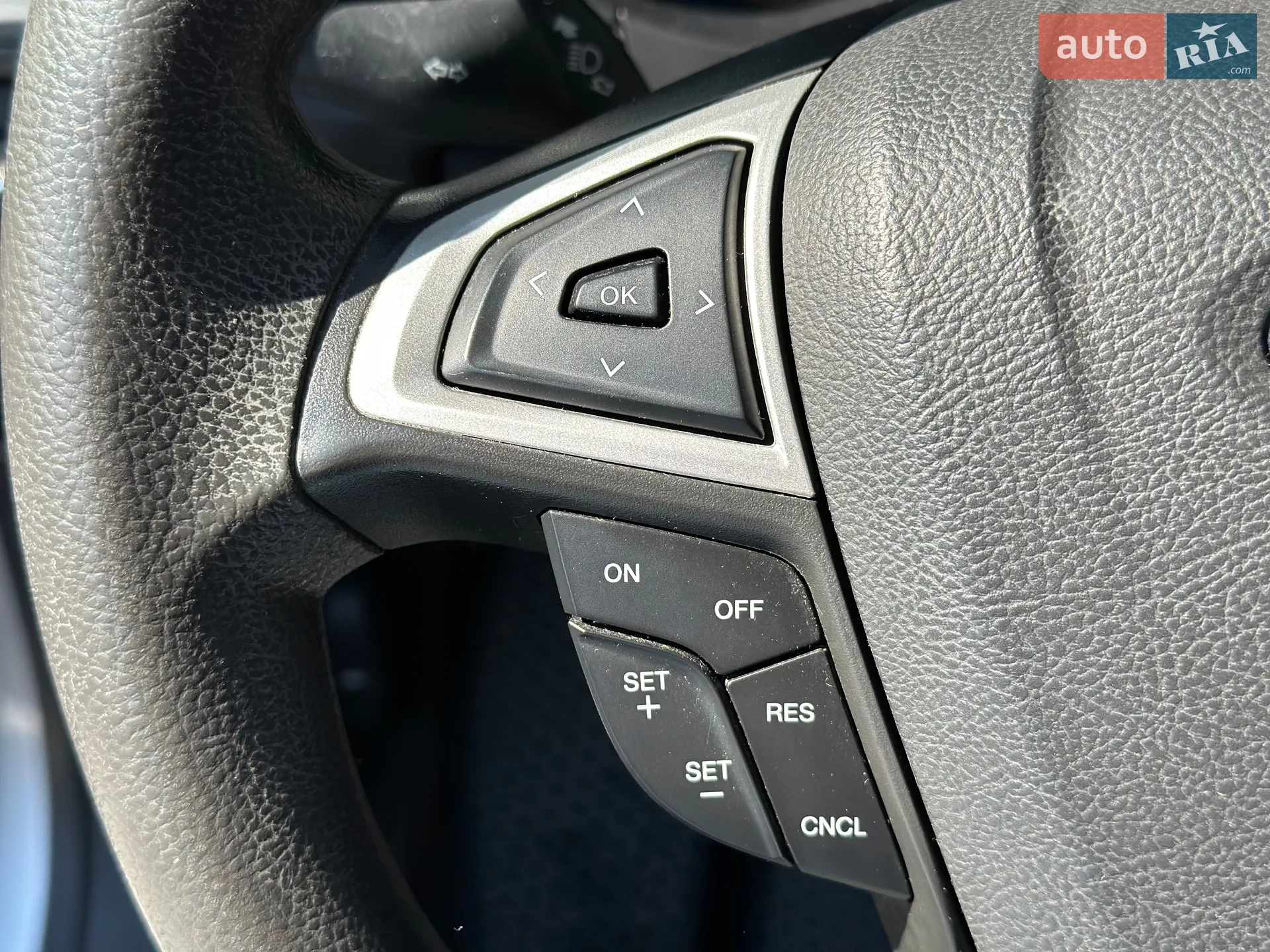 2014 Ford Fusion - мініатюра 23