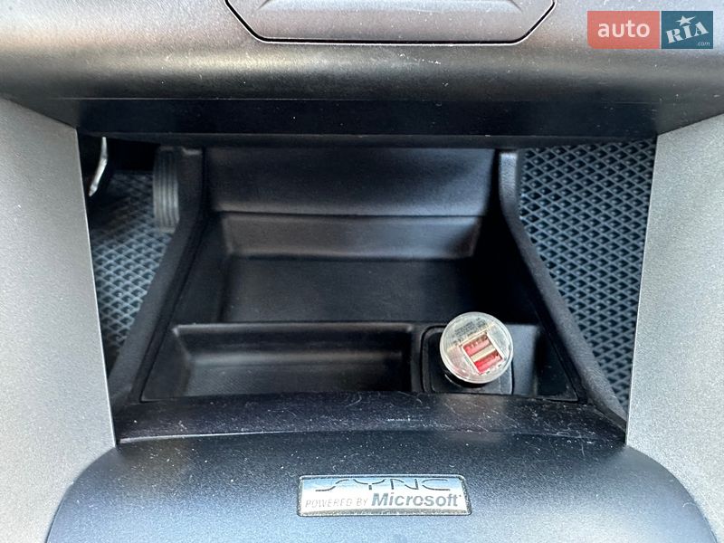 Седан Ford Fusion 2014 в Києві фото 28 Седан Ford Fusion 2014 в Києві