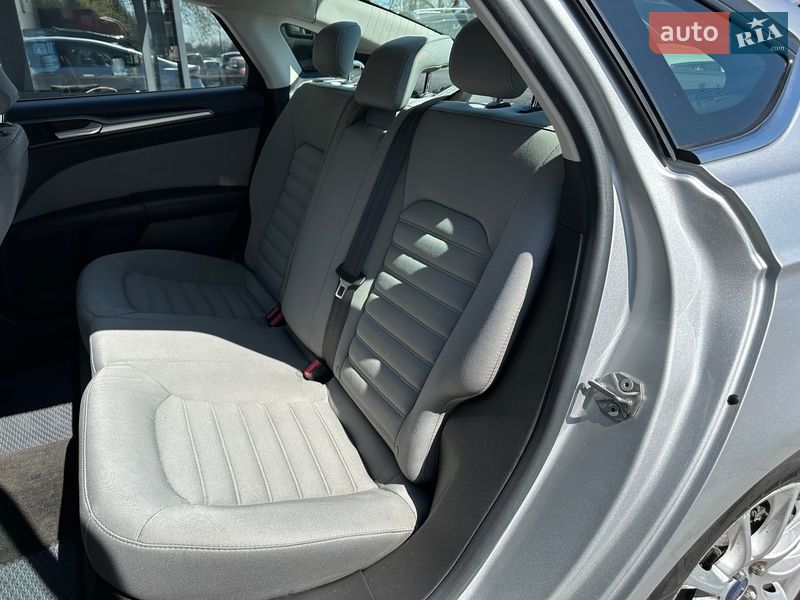 Седан Ford Fusion 2014 в Києві фото 32 Седан Ford Fusion 2014 в Києві