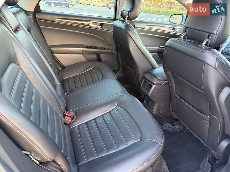 Седан Ford Fusion 2012 в Борисполі